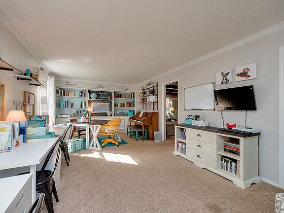 5th image of 1715 Forest Valley Dr