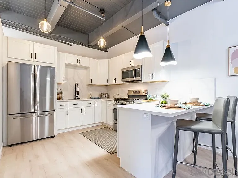 1298 Prospect St #2F — Photo 7