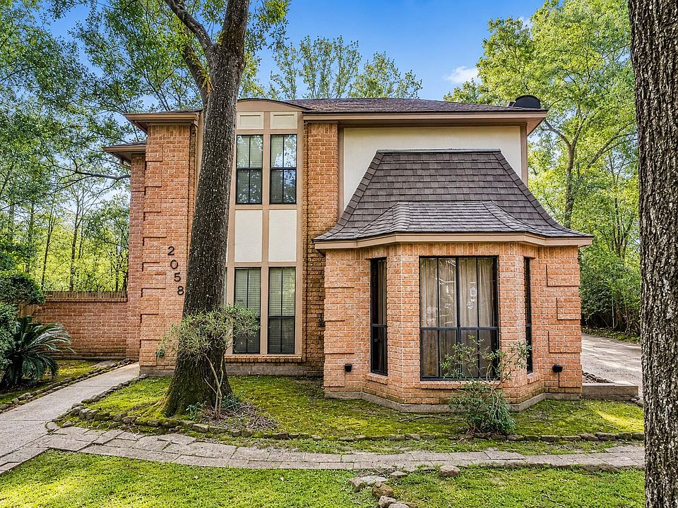 1st image of 2058 Parkdale Dr