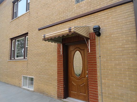 4th image of 2426 N 76th Ave