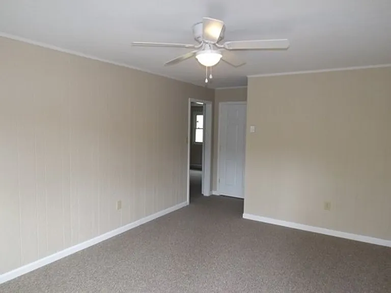 73 Remington Dr — Photo 9