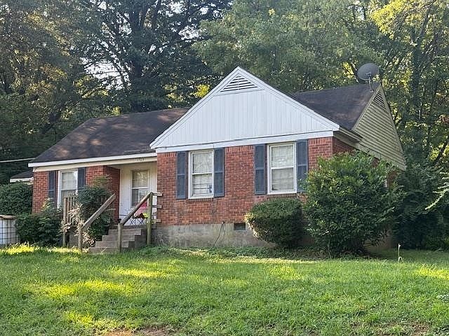 1st image of 1703 Alta Vista Dr