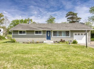 996 W McKelvey Rd, Cincinnati, OH 45231