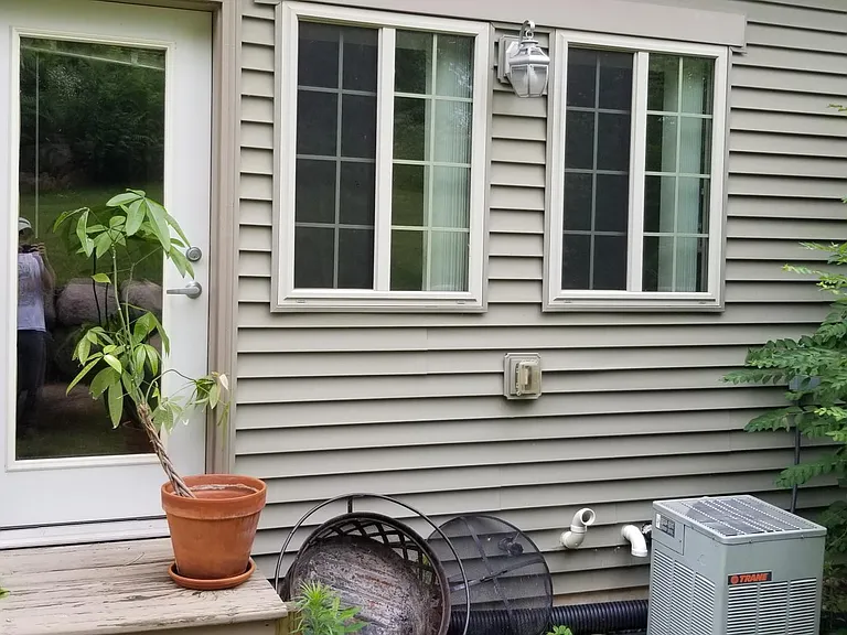 5749 Lexington St — Photo 6