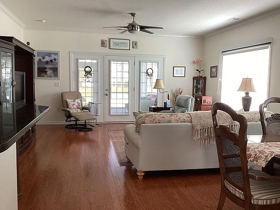 Dining/Family area