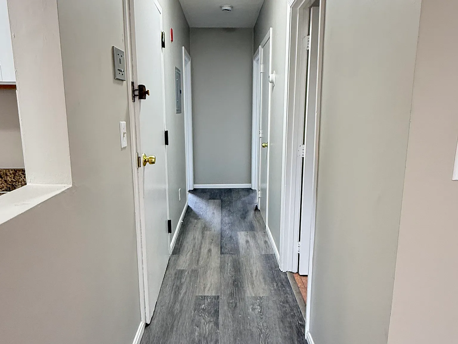 2 bed, $2,500 — Photo 4