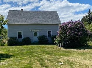 782 Pond Rd, Gouldsboro, ME 04607