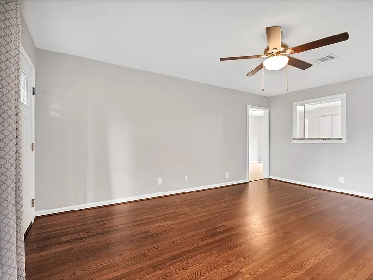 8619 Norton Dr — Photo 15