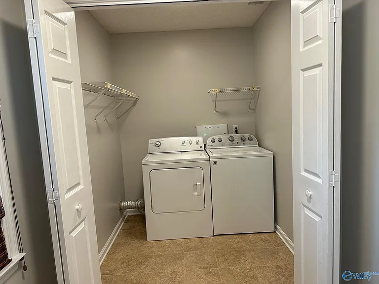 101 Springfield Ln — Photo 20