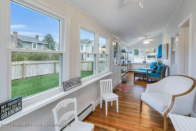 4 bed, 3.5 bath, 1702 sqft, $4,500 — Photo 2