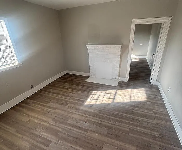667 Marechalneil St — Photo 3