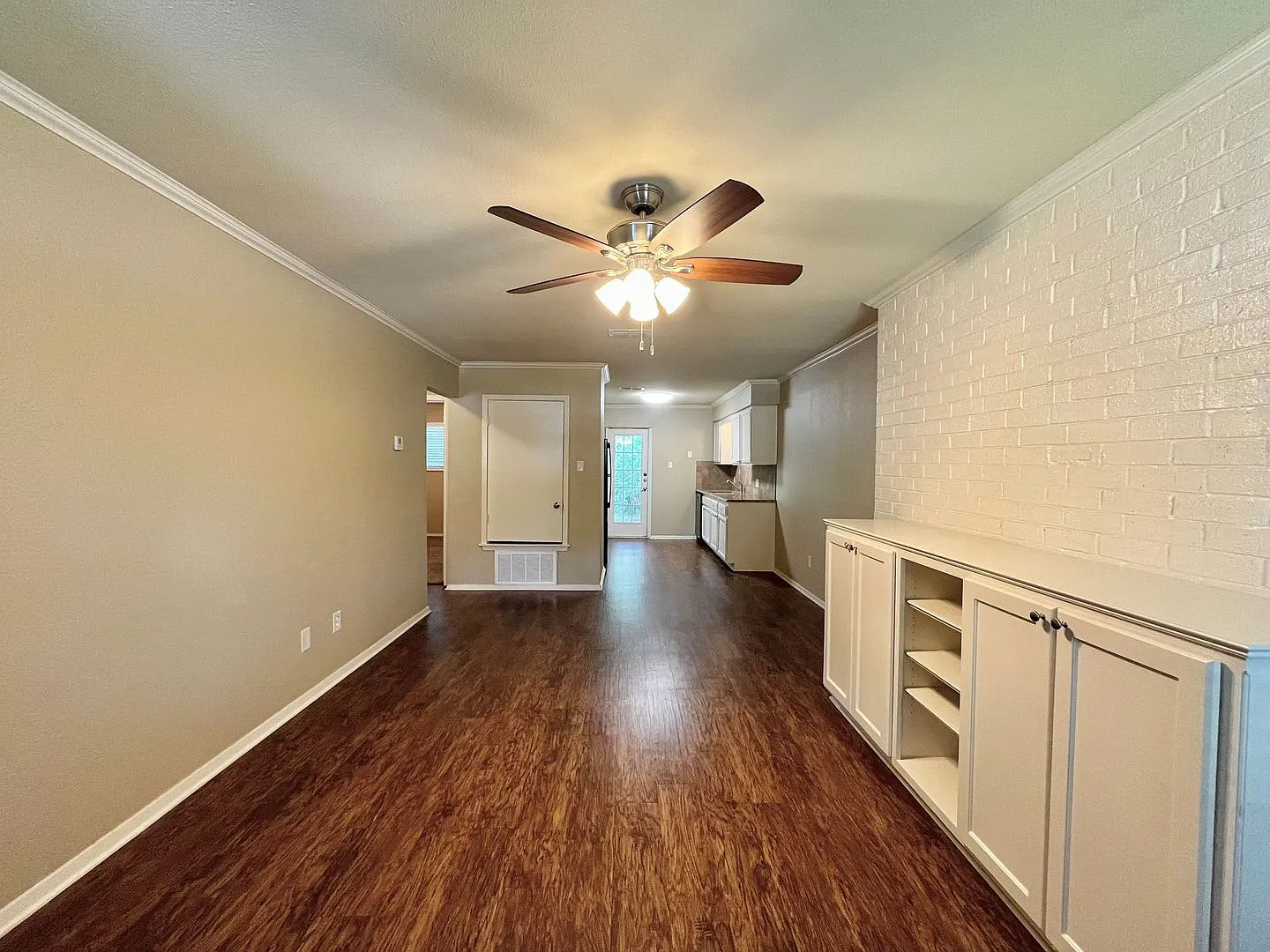 8414 Cambridge Rd — Photo 3