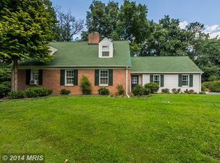 9125 Field Rd, Pikesville, MD 21208