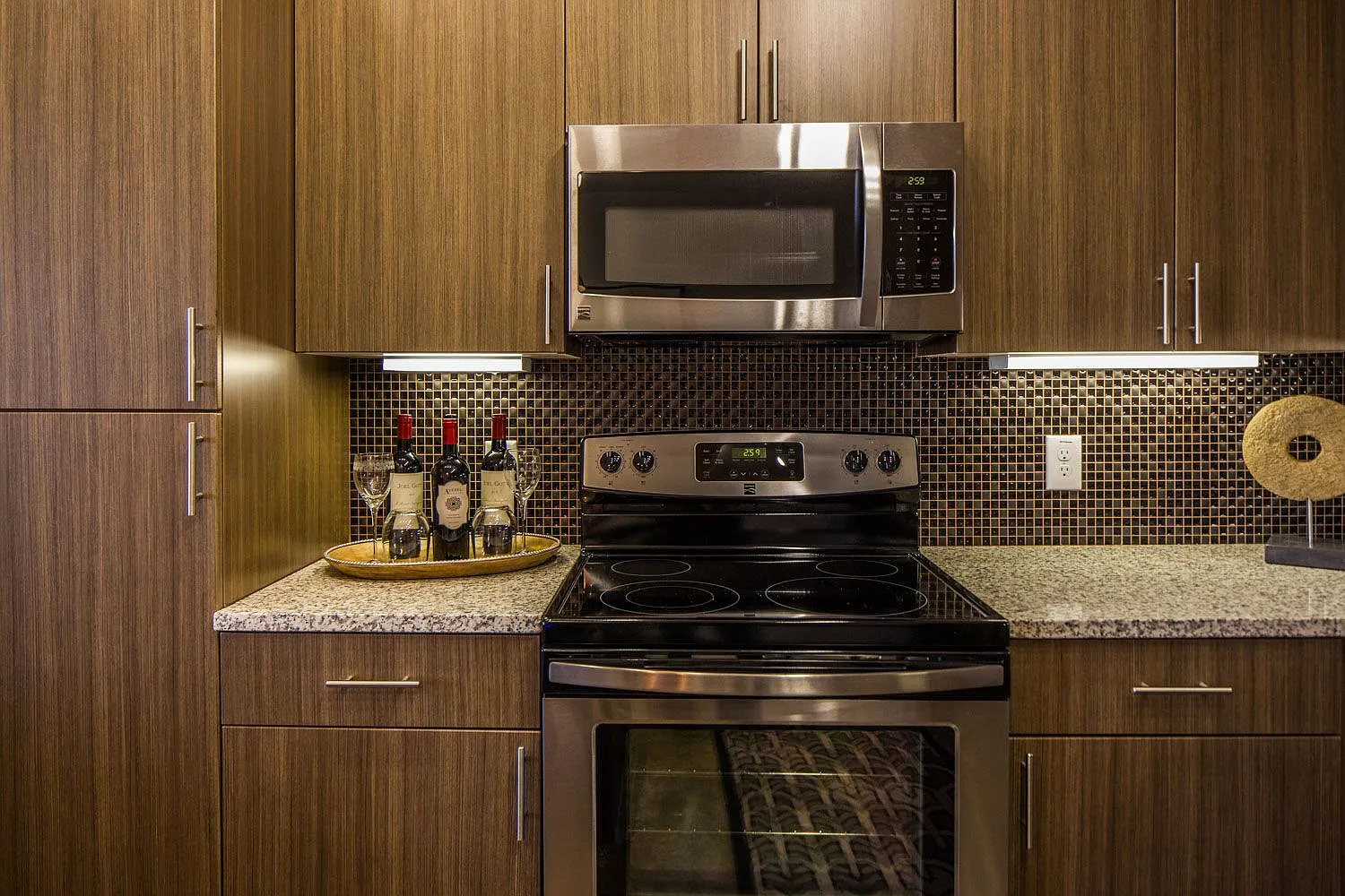 Magnolia Lofts on Vickery — Photo 3