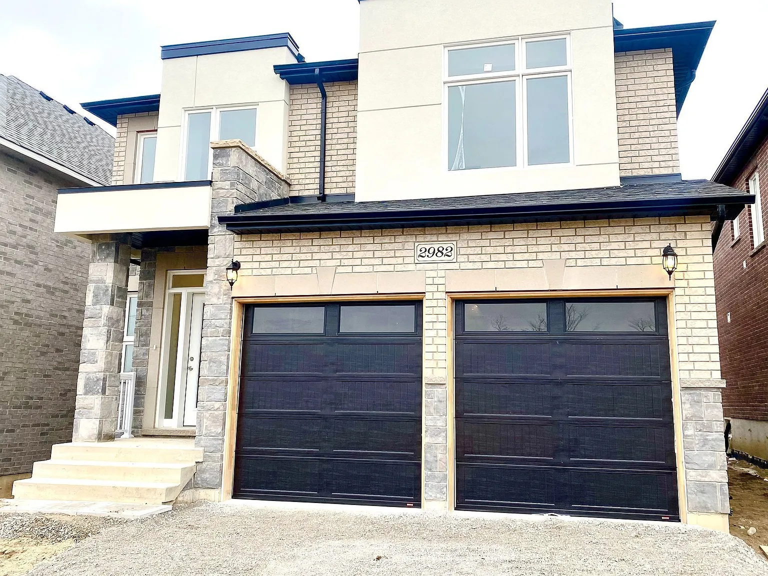 5 bed, $3,300 — Photo 1