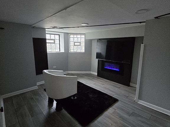 5th image of 4127 W Wilcox St #3