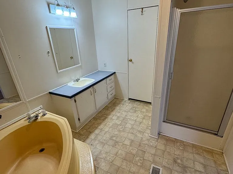 1004 Pennsylvania Ave NW — Photo 6