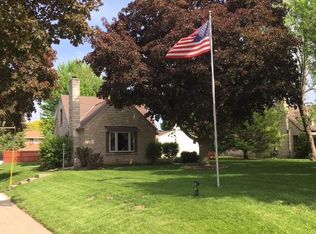 3200 S 84th St, Milwaukee, WI 53227