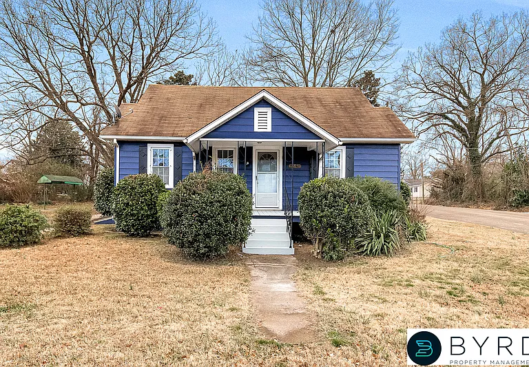 2958 Winston Churchill Dr — Photo 1