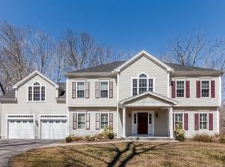 19 Kaiser Ln, Madison, CT 06443