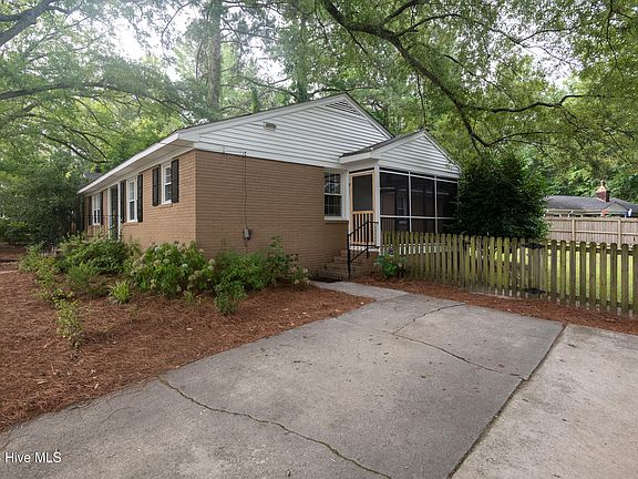 2nd image of 1719 Beaumont Drive