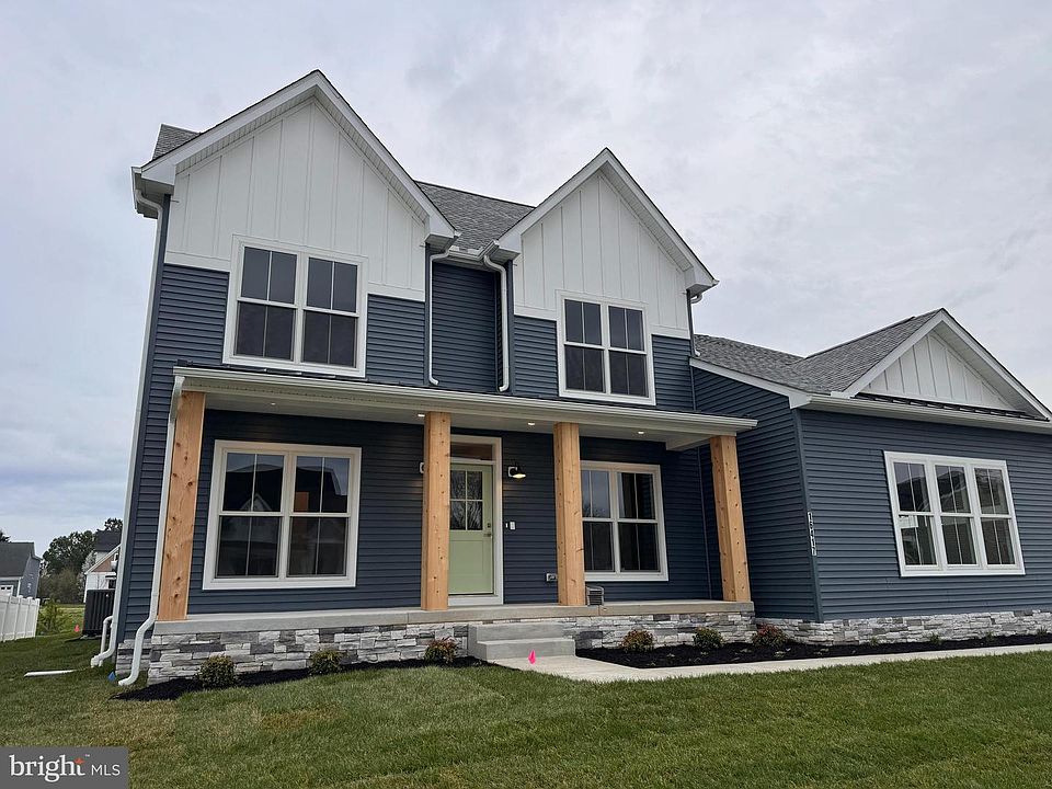 1st image of 16417 Four Leaf Dr