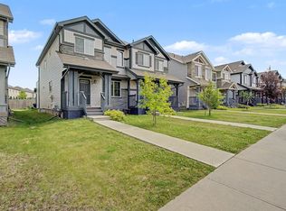 315 Watt Blvd SW, Edmonton, AB T6X 1X7