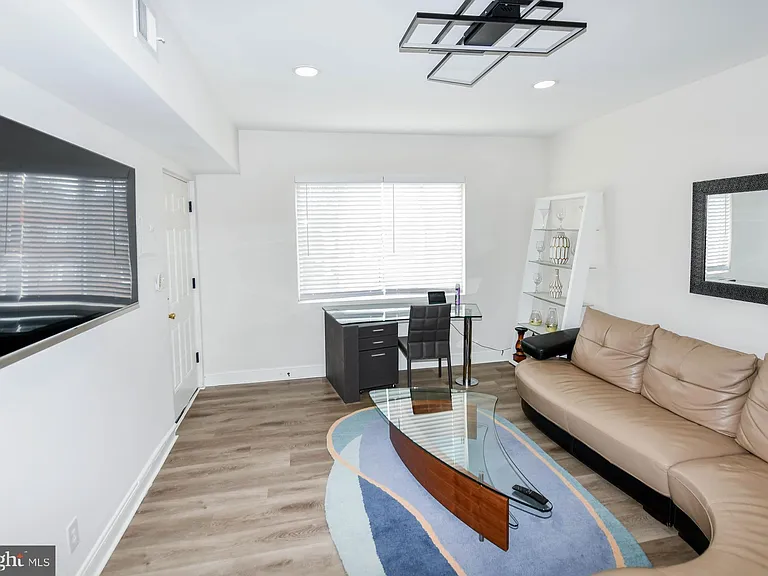 554 Newcomb St SE #4 — Photo 26