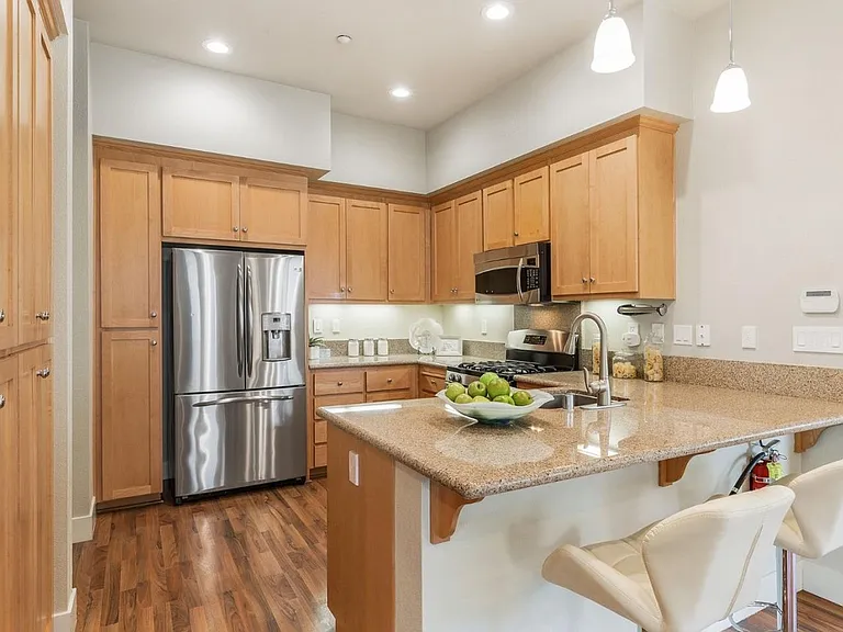 3757 Klamath Ln — Photo 4