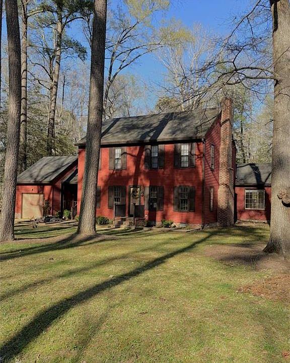 1st image of 107 Castle Ln