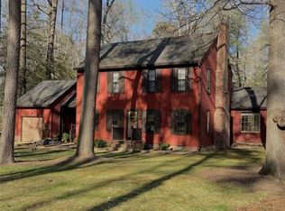 107 Castle Ln, Williamsburg, VA 23185