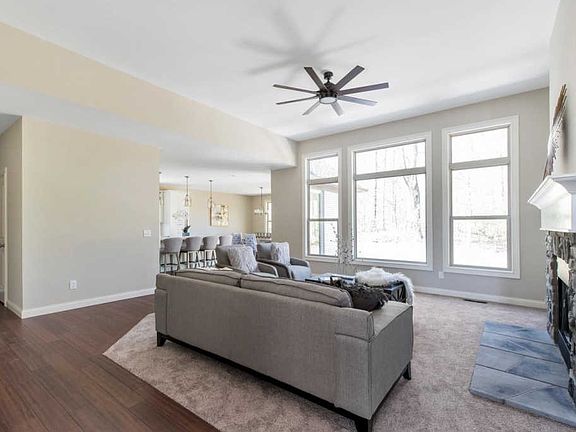 3rd image of 8051 River Vista Ct