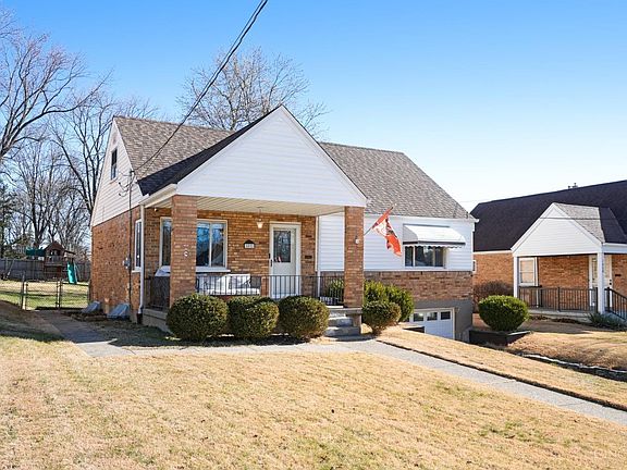 3rd image of 1092 Morado Dr
