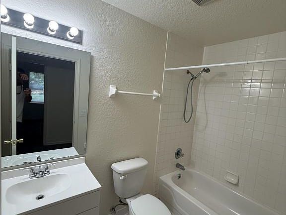 3rd image of 5525 Wendy Lee Dr