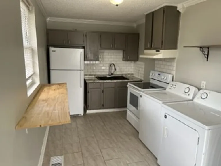 3505 Keystone Avenue — Photo 5