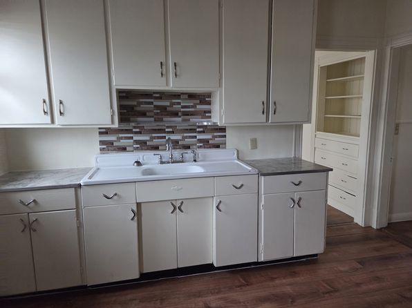 141 Sabattus St #2, Lewiston, ME 04240