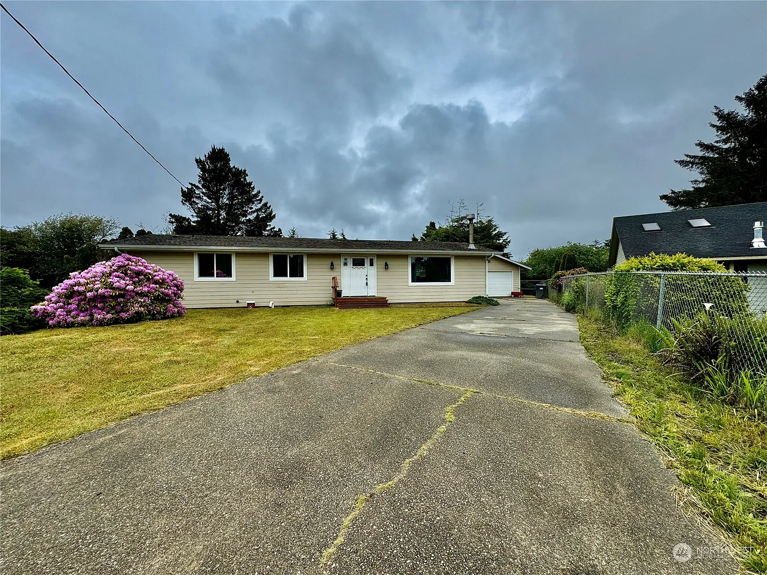 136 Davit Court NW photo 1
