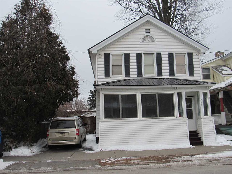 1st image of 628 Ford St