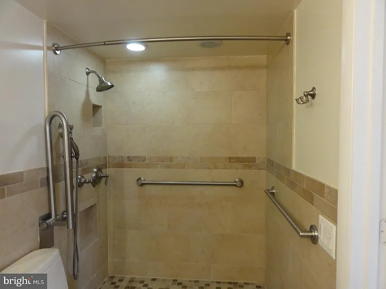 7029 Woodley Ln — Photo 18