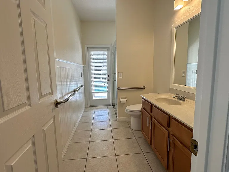 1653 Cherry Ridge Dr — Photo 11