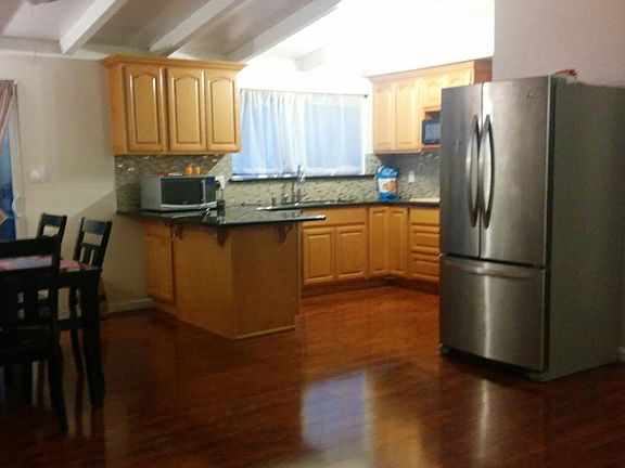 3rd image of 805 Lakeknoll Dr