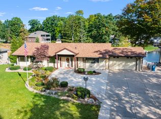 61 Sunnyside Dr, Battle Creek, MI 49015