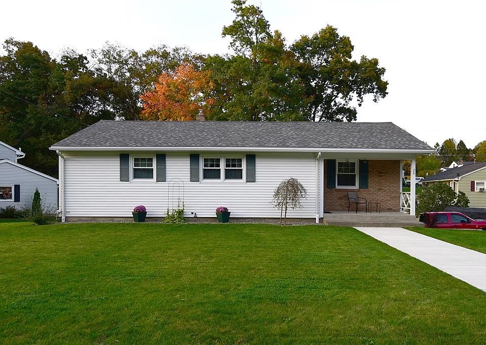 1st image of 29 Woodland Dr