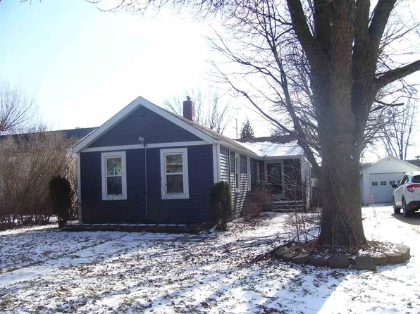 1817 H St, Iowa City, IA 52240