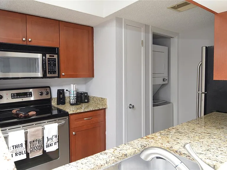 10200 Gandy Blvd N #1225 — Photo 5