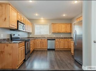 594 J St, Idaho Falls, ID 83402