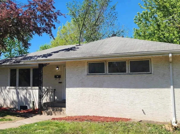 4935 Russell Ave N, Minneapolis, MN 55430
