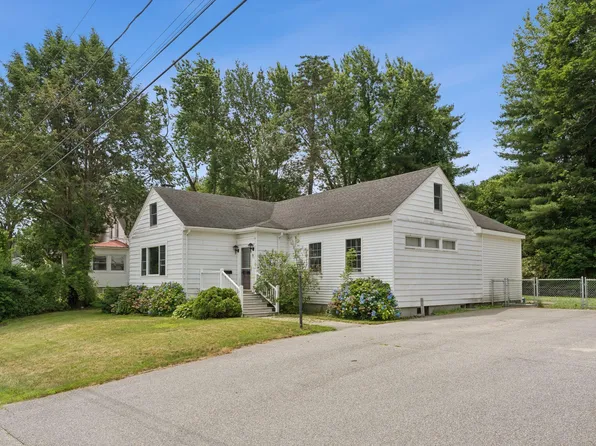 9 Lawn Avenue, South Portland, ME 04106