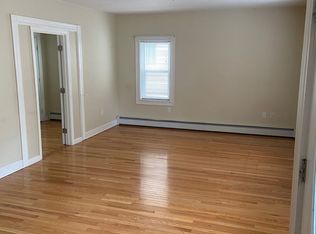 690 Academy Ave, Providence, RI 02908