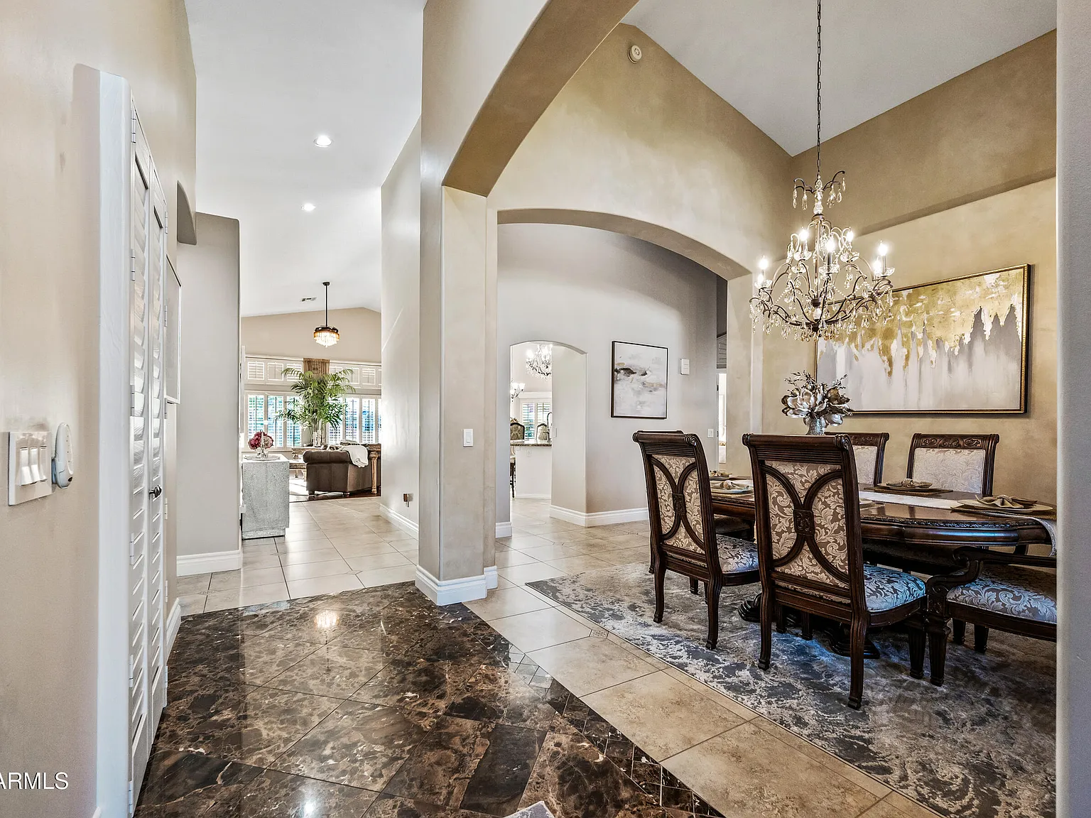 4 bed, 2.5 bath, 2970 sqft, $30,000 — Photo 4